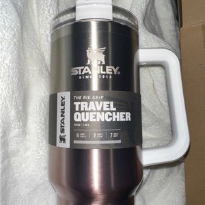 Stanley quencher 40 oz champagne ombré